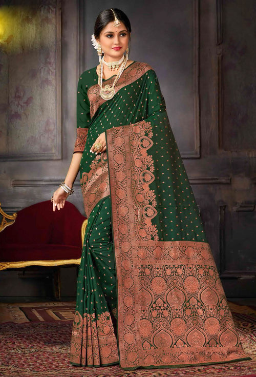 Green Weaving Silk Saree With Zari Border Tassal Pallu Blouse Piece
