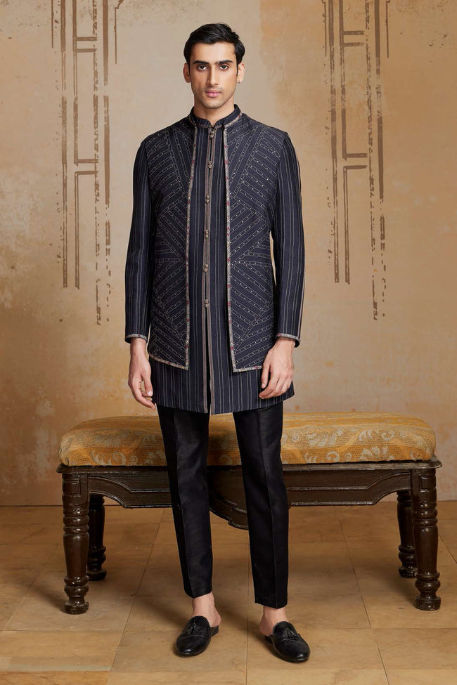 Black Silk Embroidered Indowestern Fusion Jacket Set For Mens