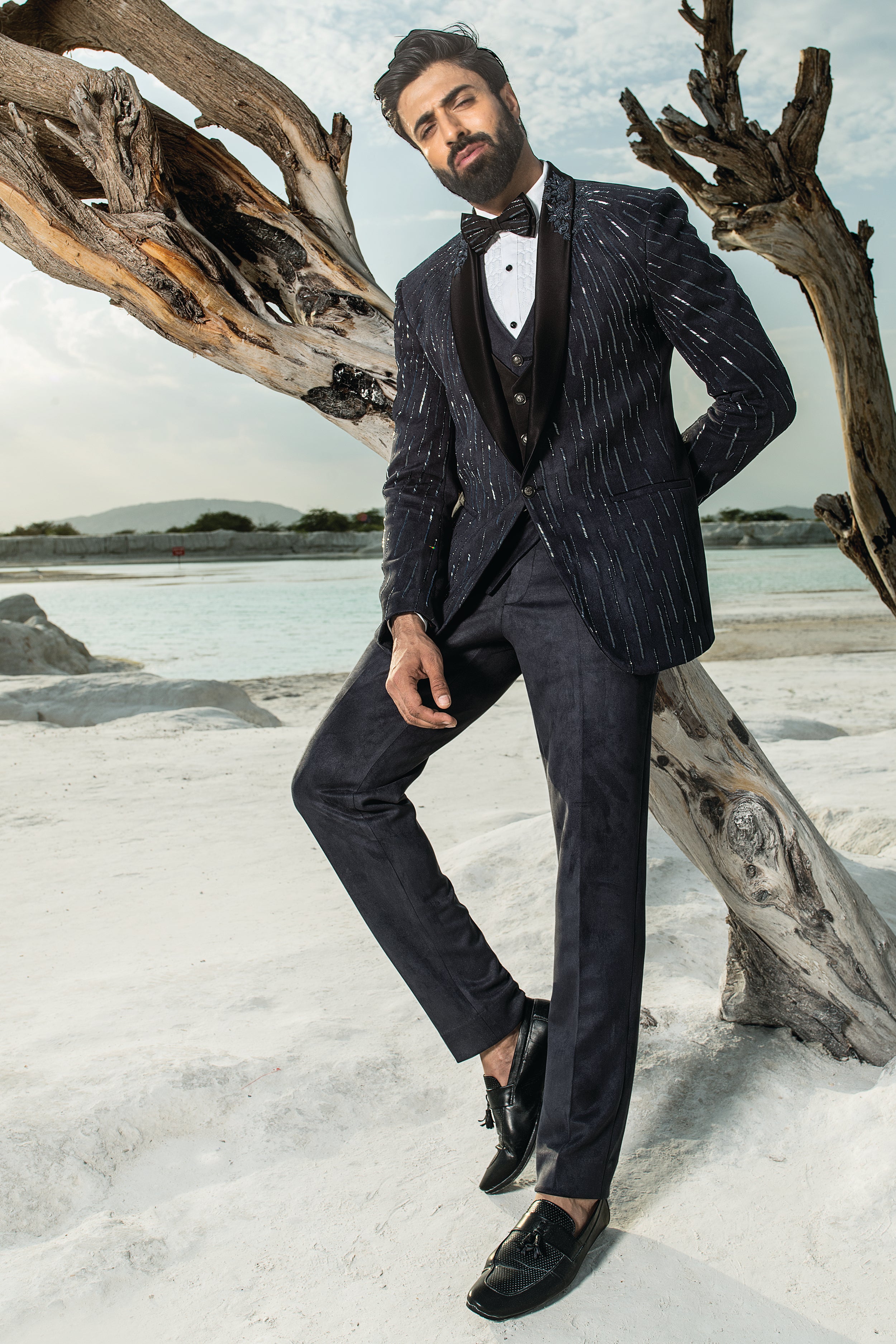 Buy Men Black Check Slim Fit Wedding Three Piece Suit Online - 664982 |  Peter England