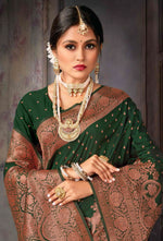 Green Weaving Silk Saree With Zari Border Tassal Pallu Blouse Piece