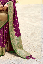 Volet With Green Border Silk Traditional Saree