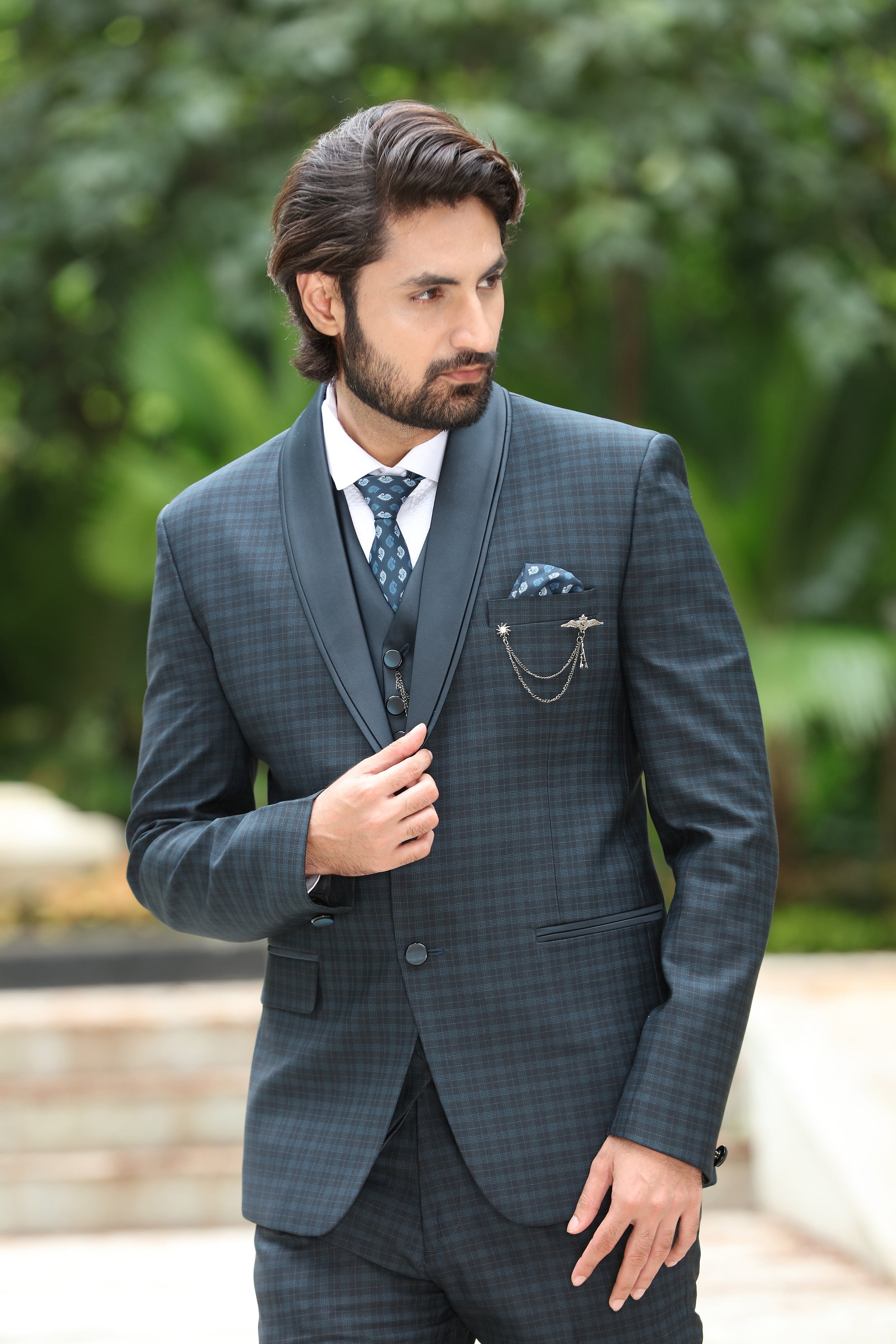 Raymond 3 Piece Suit Solid Men Suit - Buy Raymond 3 Piece Suit Solid Men  Suit Online at Best Prices in India | Flipkart.com