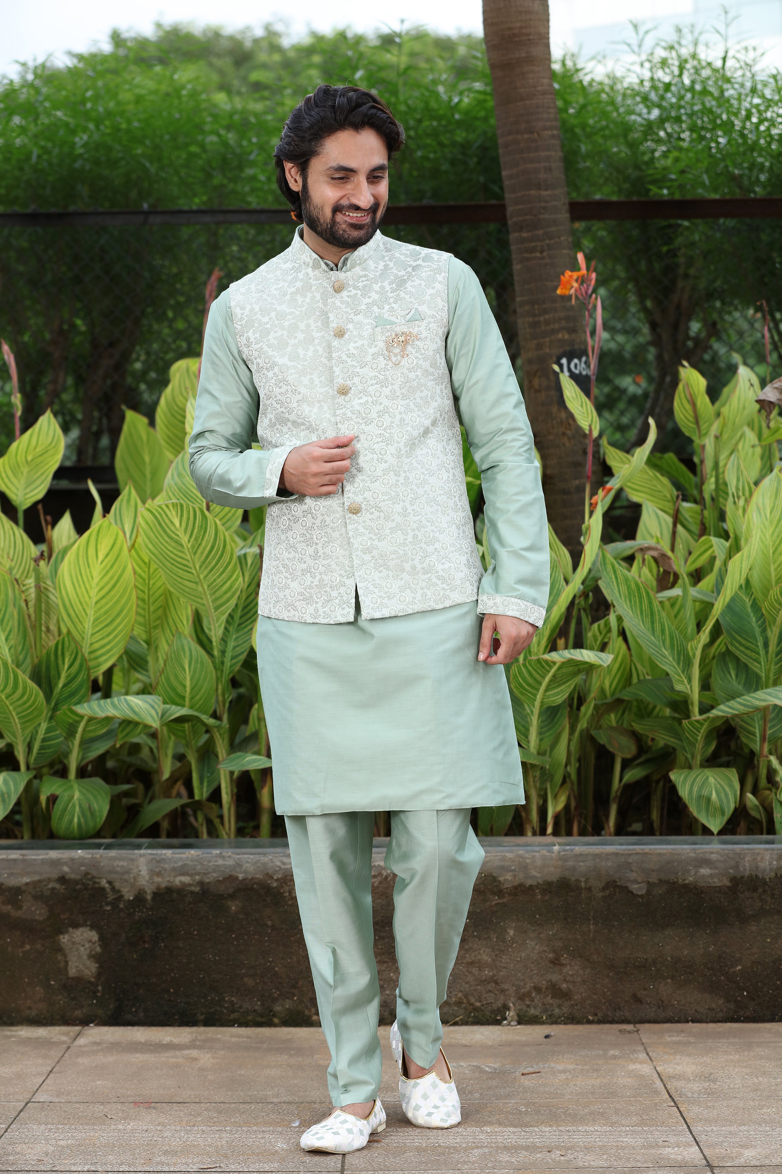 Light Green colour Hand Embroidered & Handwork kurta ,jacket , pant se –  sasyafashion